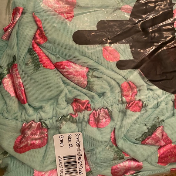 Blackmilk Dresses Nwt Blackmilk Strawberry Mint Tea Dress Poshmark